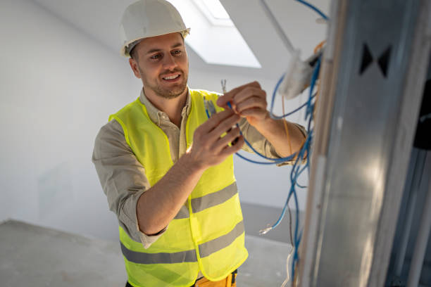 Best Local Electrician Companies  in Maplewood, MO